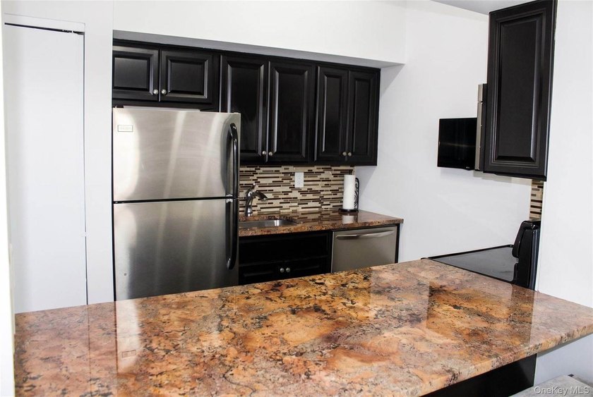Welcome to one of the most desirable locations in **Oceanside - photo 4