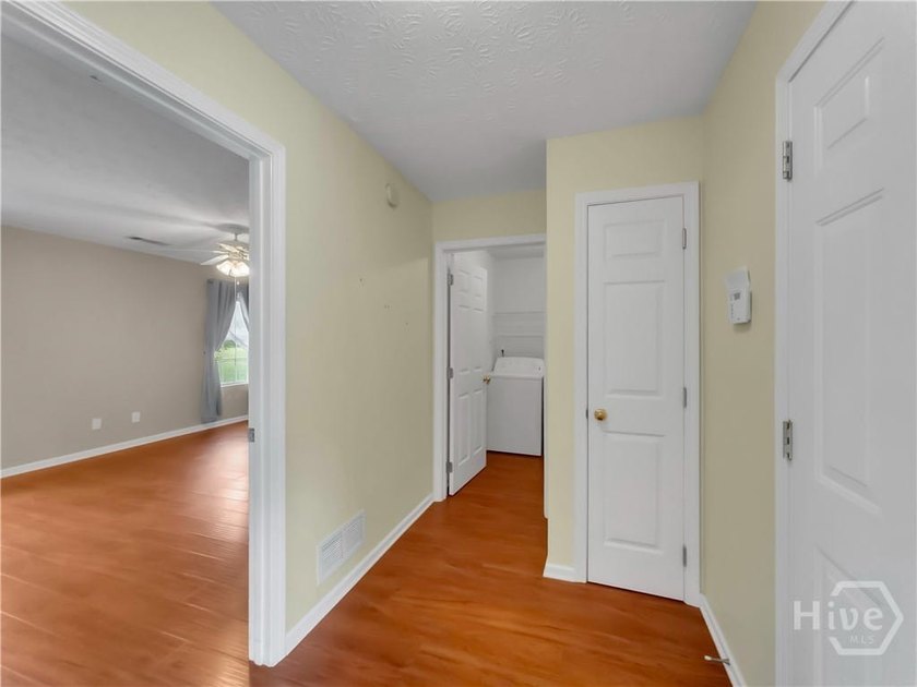 Offering the comfort of easy one-level living, this inviting - photo 15
