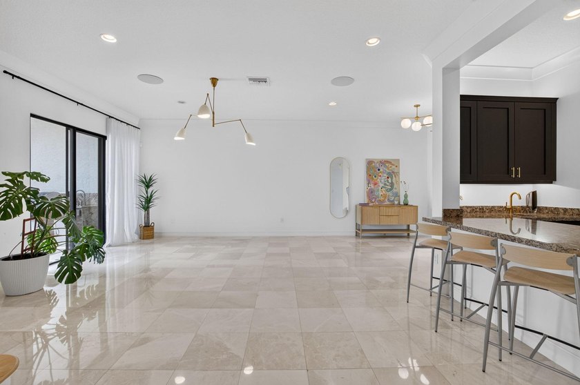 Welcome to this stunning waterfront cul-de-sac single-family - photo 14