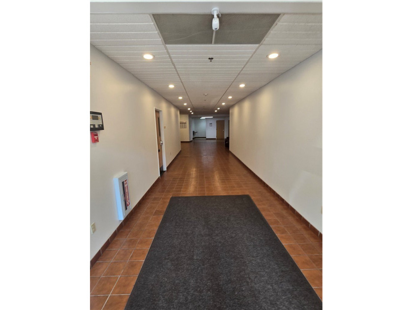 This Building is one of the high quality Business Buildings on - photo 10