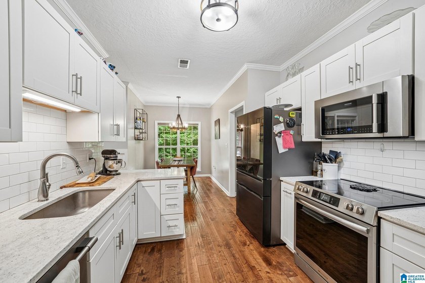 Move-In Ready Southside Gem with Water Access! Welcome Home to - photo 11