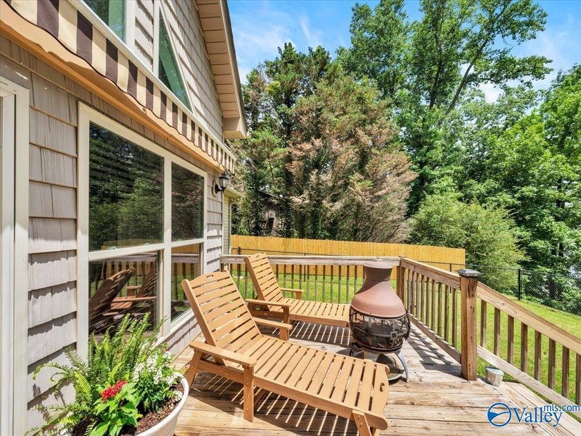 Positioned on the Elk River, this 3-bedroom, 2-bath riverfront - photo 28