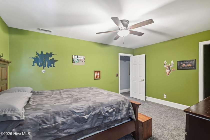 Welcome Home! This beautiful solid brick custom home in - photo 36