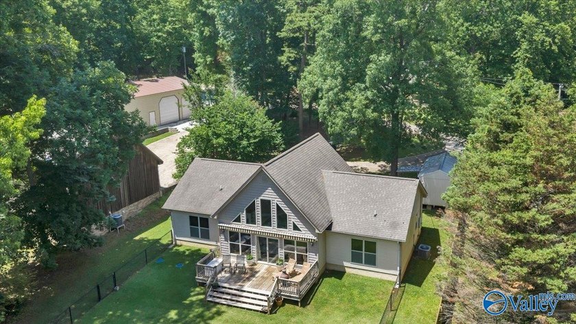 Positioned on the Elk River, this 3-bedroom, 2-bath riverfront - photo 49