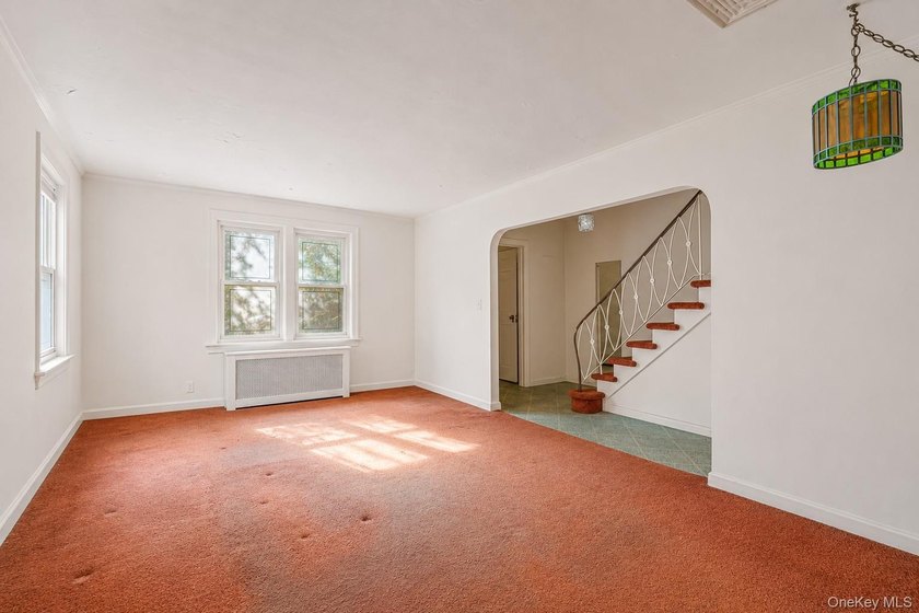 Welcome to this charming semi-detached brick home in the heart - photo 2