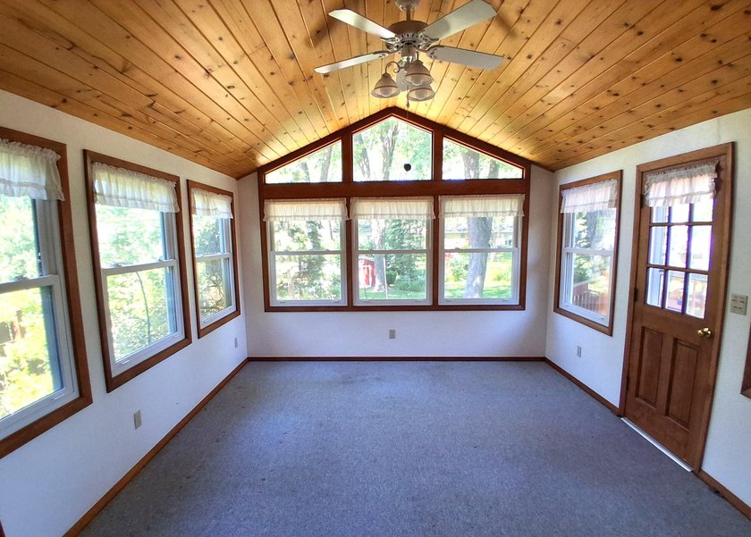 Welcome to 1232 Driftwood Drive-a cherished, one-owner custom - photo 14