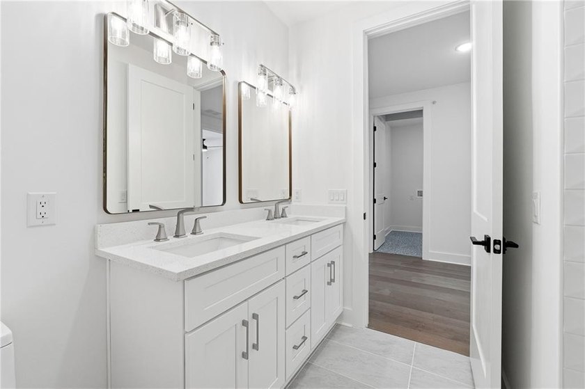 Only 7 remain! Move-in ready with closeout incentives. Receive - photo 25