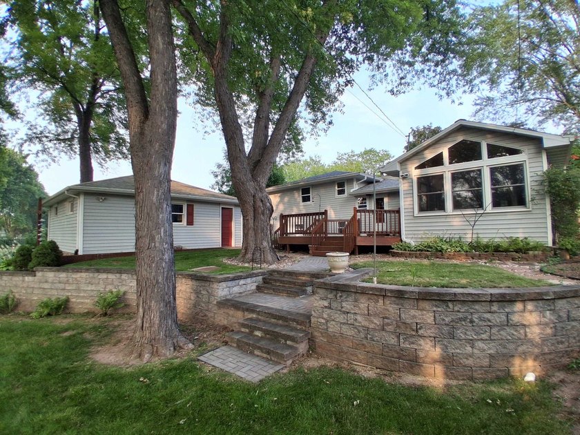 Welcome to 1232 Driftwood Drive-a cherished, one-owner custom - photo 33