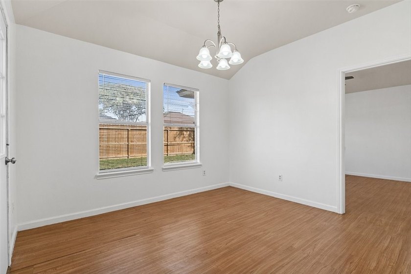 Welcome home to this beautifully maintained 4-bedroom, 2-bath - photo 13
