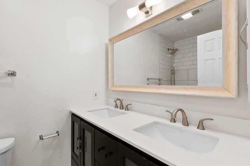 Charming Urban Retreat in Richardson Near UTD!! Nestled in the - photo 14