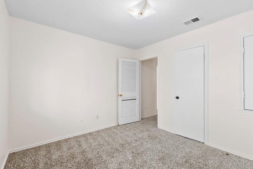 Charming Urban Retreat in Richardson Near UTD!! Nestled in the - photo 18