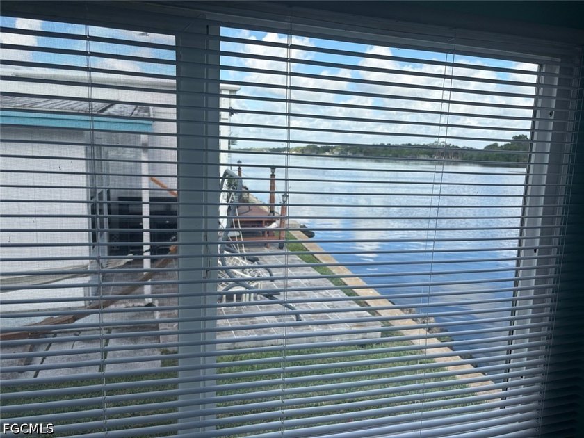 Want to live RIGHT on the water? Look no further. This community - photo 22