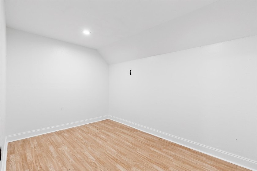 Charming Urban Retreat in Richardson Near UTD!! Nestled in the - photo 25
