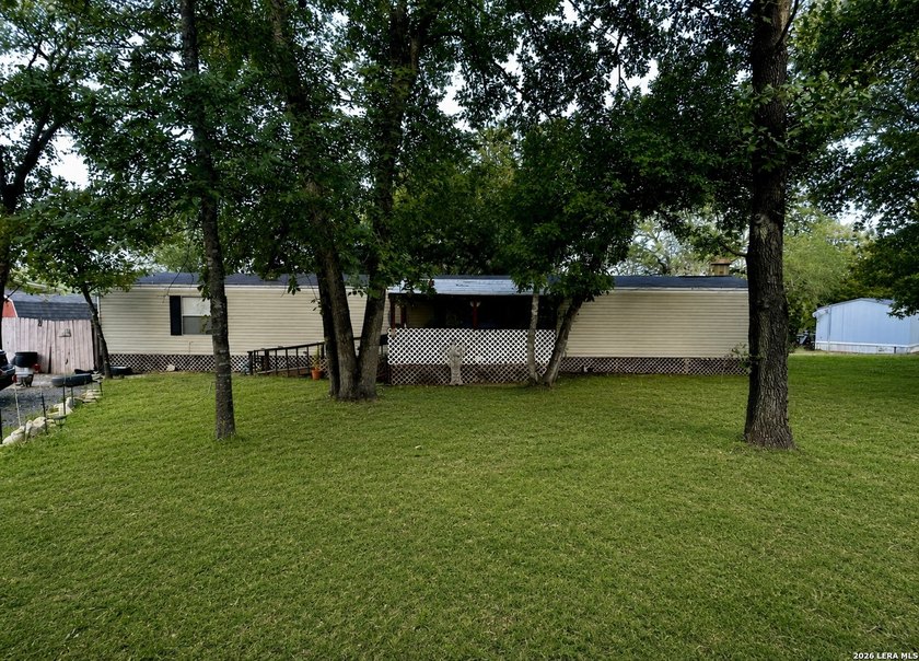 Welcome to the highly desired Waterwood subdivision in the Sandy - photo 2