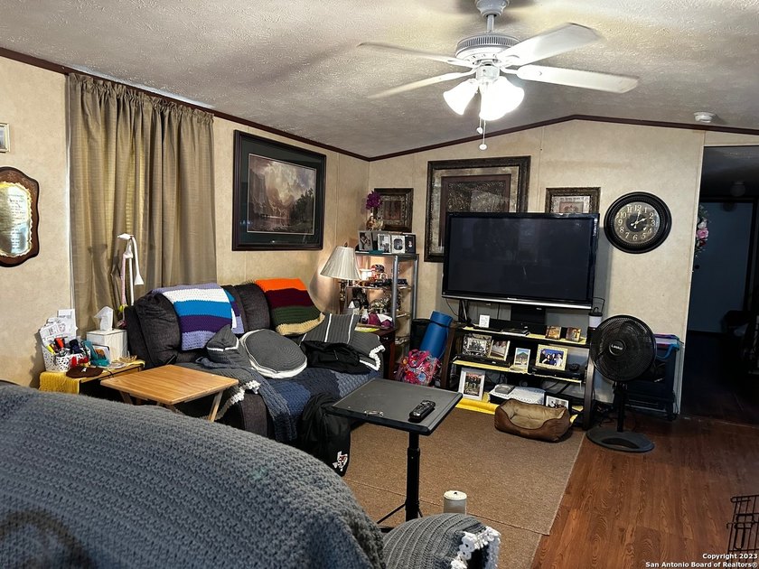 Welcome to the highly desired Waterwood subdivision in the Sandy - photo 7