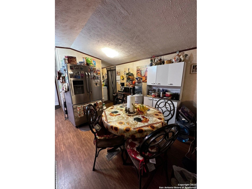 Welcome to the highly desired Waterwood subdivision in the Sandy - photo 9