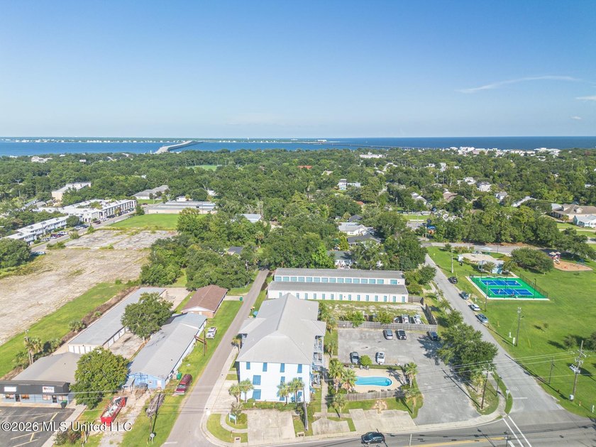 Your coastal escape in the heart of Bay St. Louis! This - photo 22