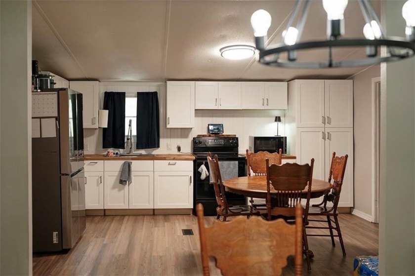 ***Motivated seller, please bring all offers!*** Welcome to your - photo 3
