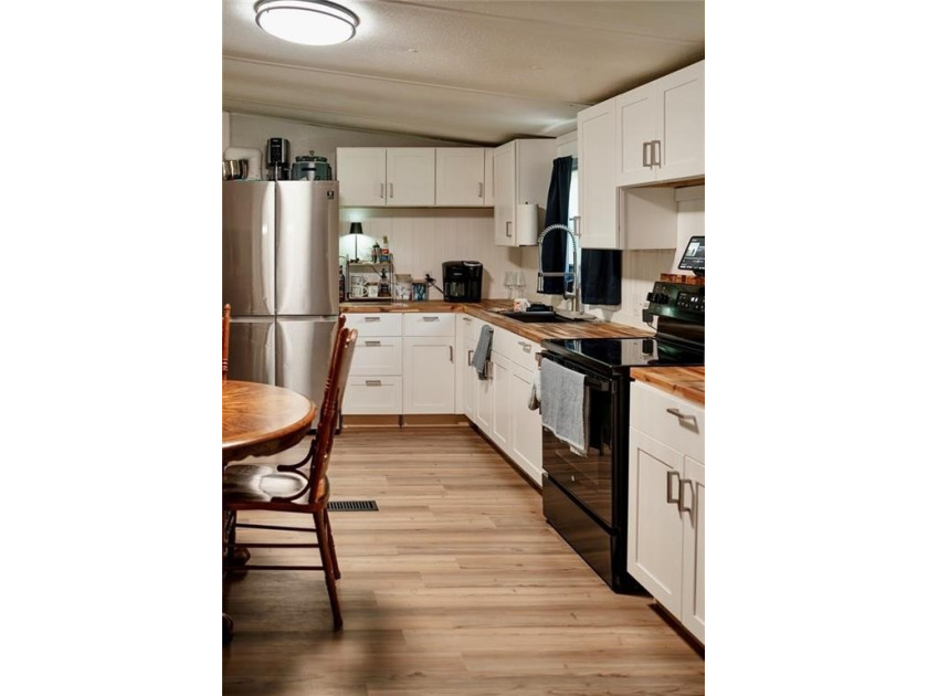 ***Motivated seller, please bring all offers!*** Welcome to your - photo 4