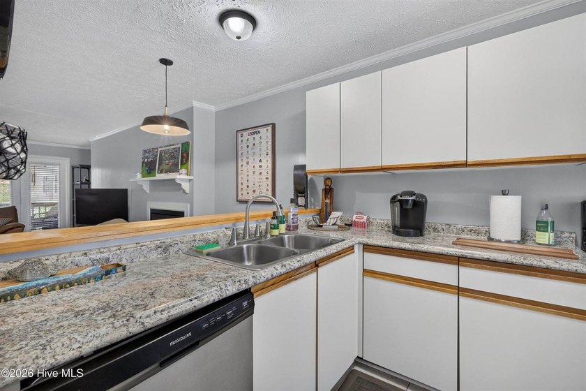 Welcome to 1823 Savannah Court, Unit B3, a well-maintained - photo 7