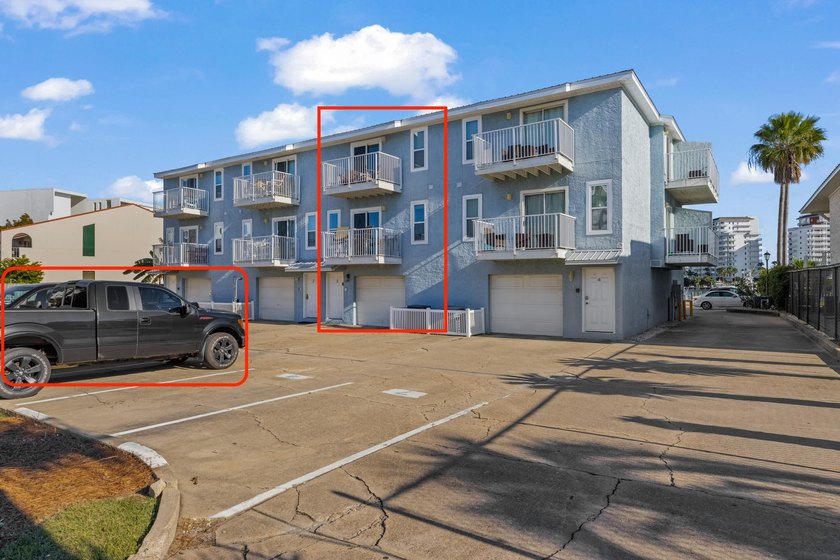 **UNDER APPRAISED VALUE for QUICK SALE** ***BOATERS &amp; - photo 2