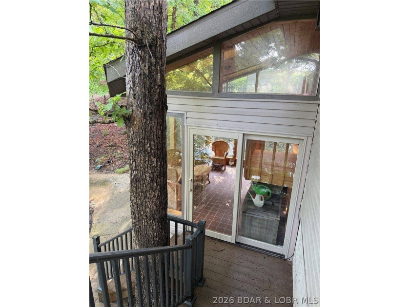 Experience the best of Lake of the Ozarks living in this - photo 10