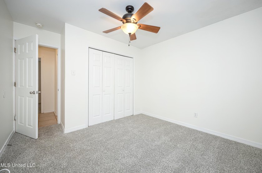 Located close to downtown Ocean Springs, a quick bicycle or walk - photo 31