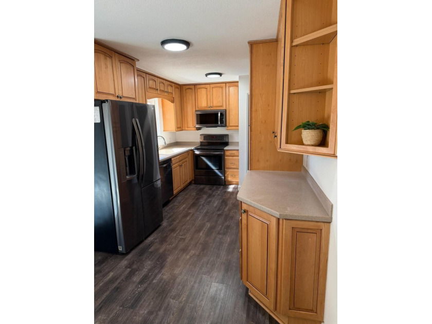 Lowest priced 4-bedroom in Destin with a private pool! Situated - photo 9