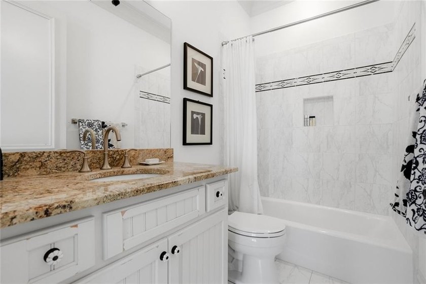 Perfectly positioned within the prestigious gated golf community - photo 46