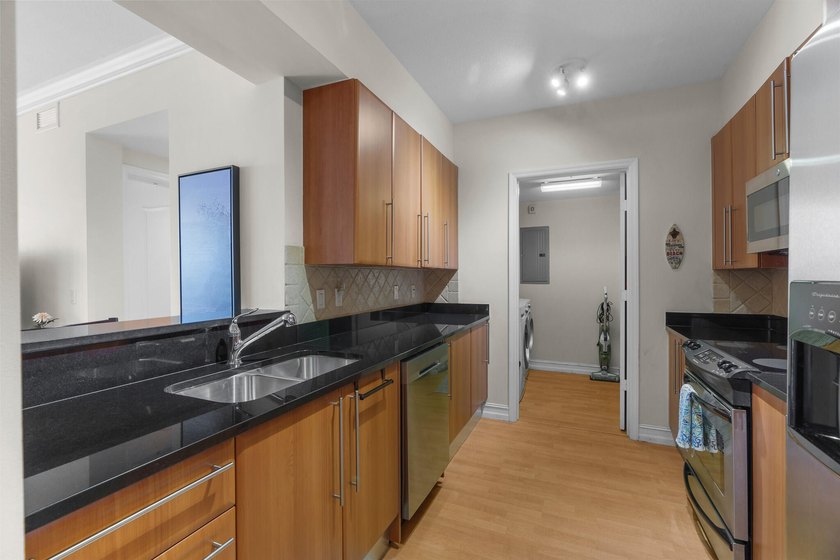 Welcome to 1 Ocean Boulevard- Resort style living in a prime - photo 12