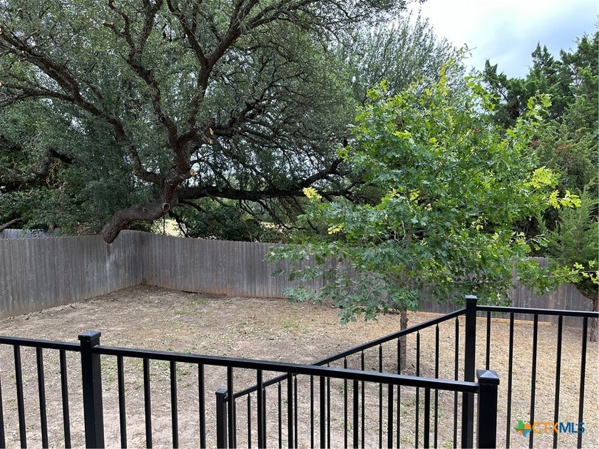 An OMEGA Home in Three Creeks which offers access to the - photo 21