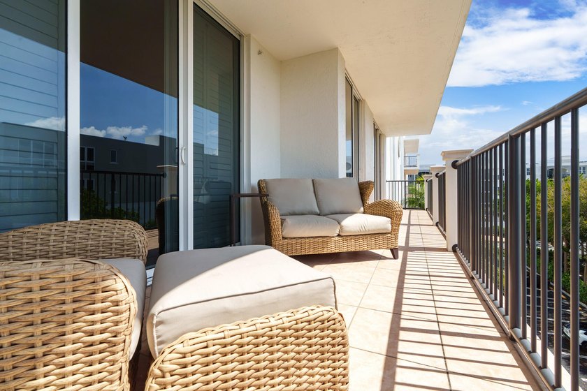 Welcome to 1 Ocean Boulevard- Resort style living in a prime - photo 31