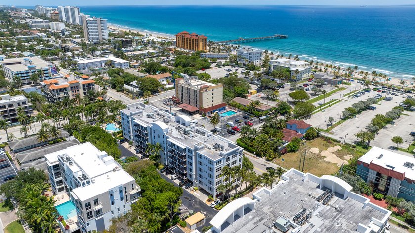 Welcome to 1 Ocean Boulevard- Resort style living in a prime - photo 44