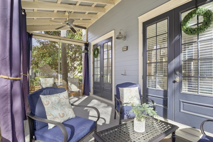 Set on a prime corner lot within the Bungalos at Sandestin, this - photo 4