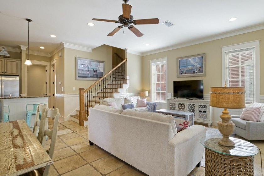 Set on a prime corner lot within the Bungalos at Sandestin, this - photo 5