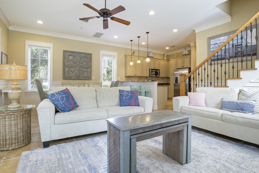 Set on a prime corner lot within the Bungalos at Sandestin, this - photo 7