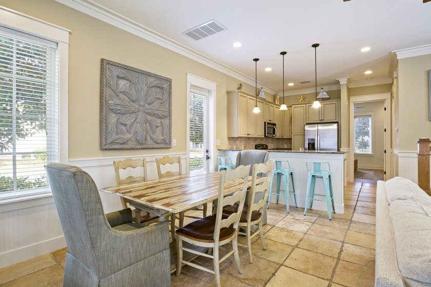 Set on a prime corner lot within the Bungalos at Sandestin, this - photo 10