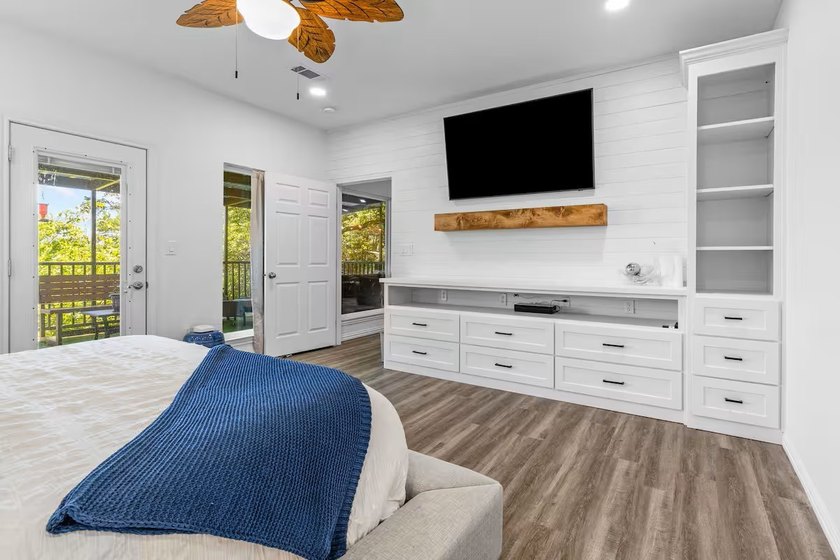 Nestled in the heart of charming Lake Brownwood, this expansive - photo 21