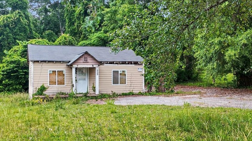 Rare opportunity to acquire two adjacent commercial properties - photo 42
