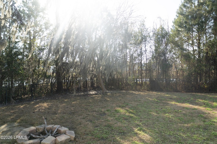 Bright, spacious, and move-in ready, this 4-bedroom, 3-bath home - photo 2