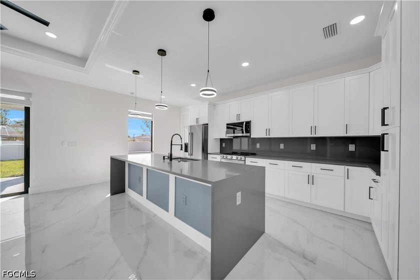 Stunning new construction in a sought-after location! Located in - photo 12