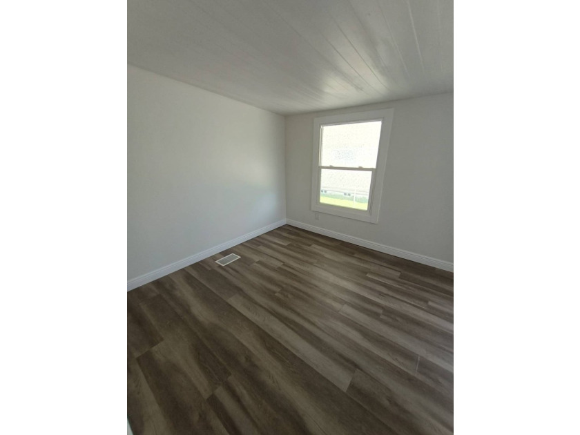 2 Beds 2 Baths - House 4000 24th St N, St Petersburg, FL - photo 14