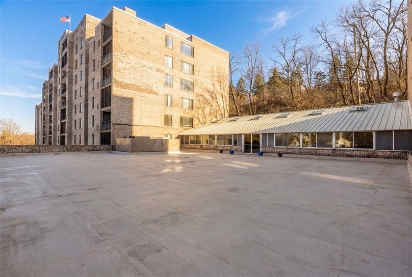 Enjoy desirable low-maintenance living at Virginia Mansions - photo 29
