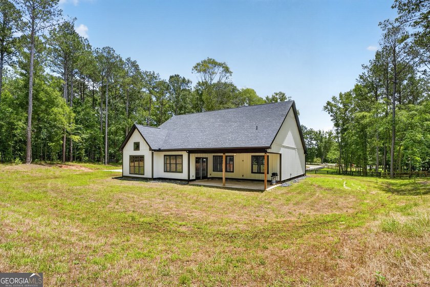 A unique opportunity to own a true LUXURY ESTATE on more than 5 - photo 6