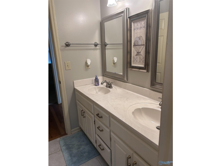 Welcome home to this beautifully renovated 4-bedroom residence - photo 22