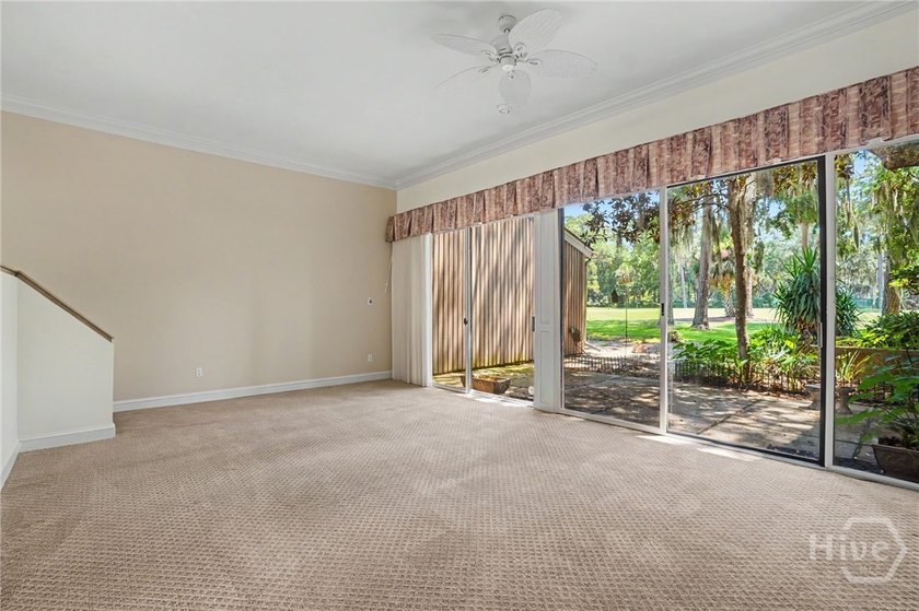 Lovely 3-bedroom, 3 bath, 1840 square feet condo/townhouse in - photo 11