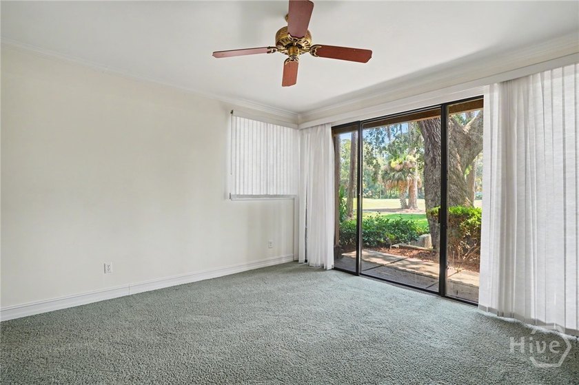 Lovely 3-bedroom, 3 bath, 1840 square feet condo/townhouse in - photo 13