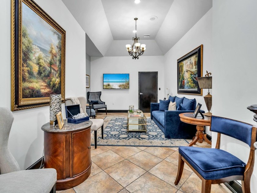 ATTENTION INVESTORS 6.4% CAP RATE on this 2 story CLASS A, FULLY - photo 33