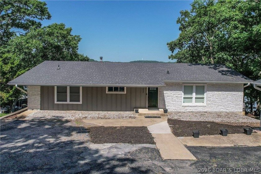Commanding breathtaking panoramic views of the 24-mile marker - photo 3