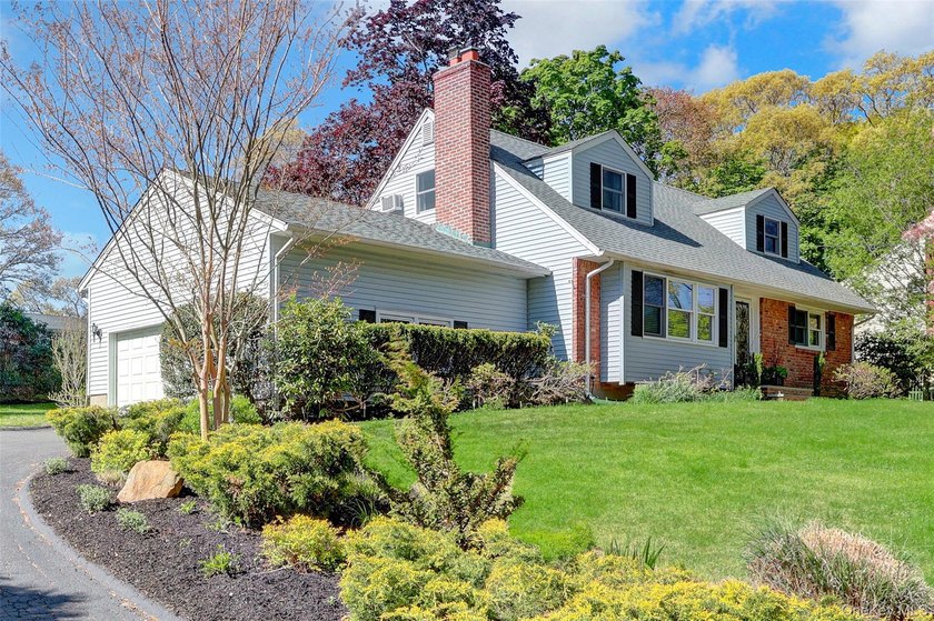 Nestled on .36 Acres in the desirable Quaker Ridge Area of Stony - photo 3
